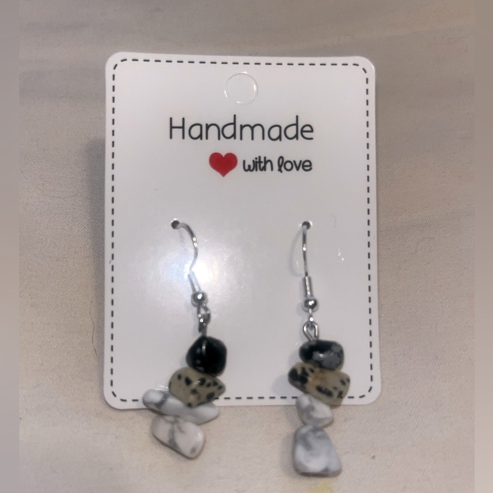 Natural So e Black and Grey Earring Handcrafted